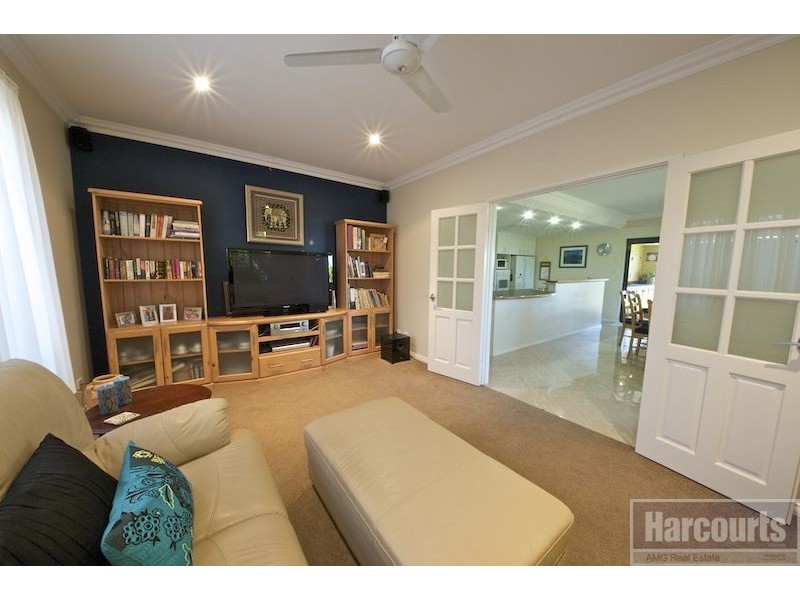 6 Tamar Break, Madora Bay WA 6210