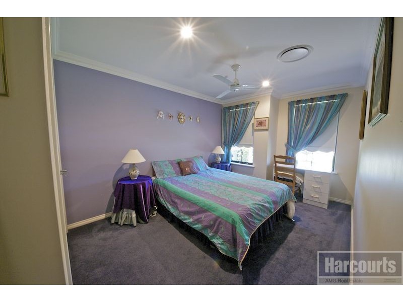 6 Tamar Break, Madora Bay WA 6210