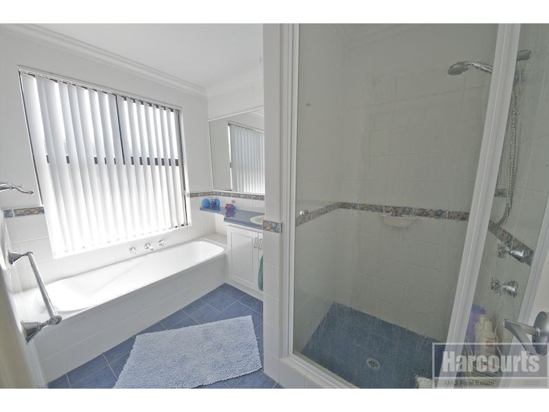 6 Tamar Break, Madora Bay WA 6210