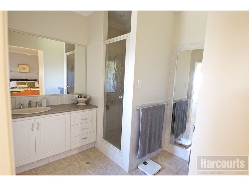 6 Tamar Break, Madora Bay WA 6210