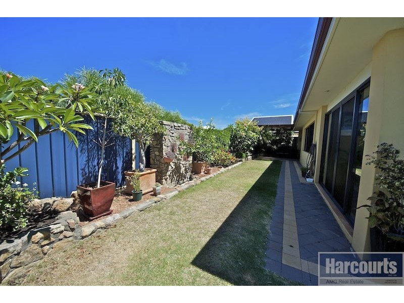 6 Tamar Break, Madora Bay WA 6210