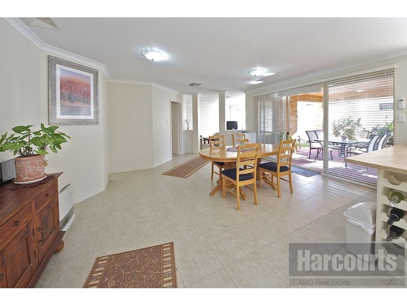 11 Petit Loop, Dudley Park WA 6210