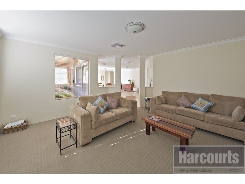 11 Petit Loop, Dudley Park WA 6210