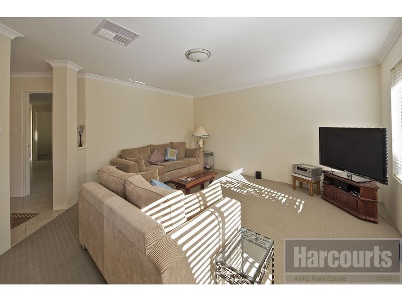 11 Petit Loop, Dudley Park WA 6210