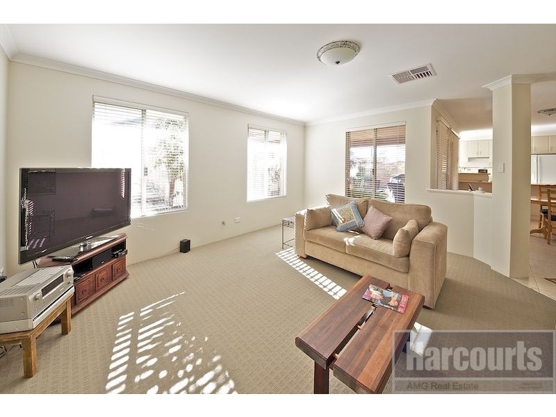 11 Petit Loop, Dudley Park WA 6210
