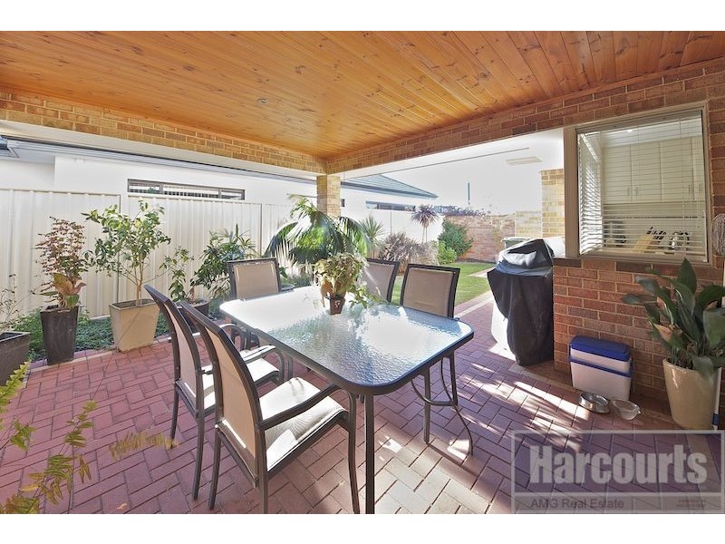11 Petit Loop, Dudley Park WA 6210