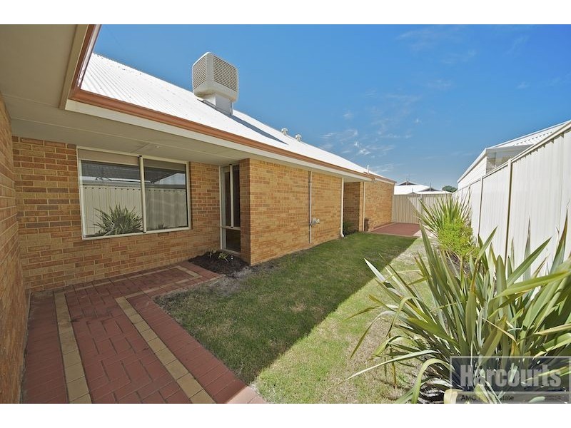 11 Petit Loop, Dudley Park WA 6210