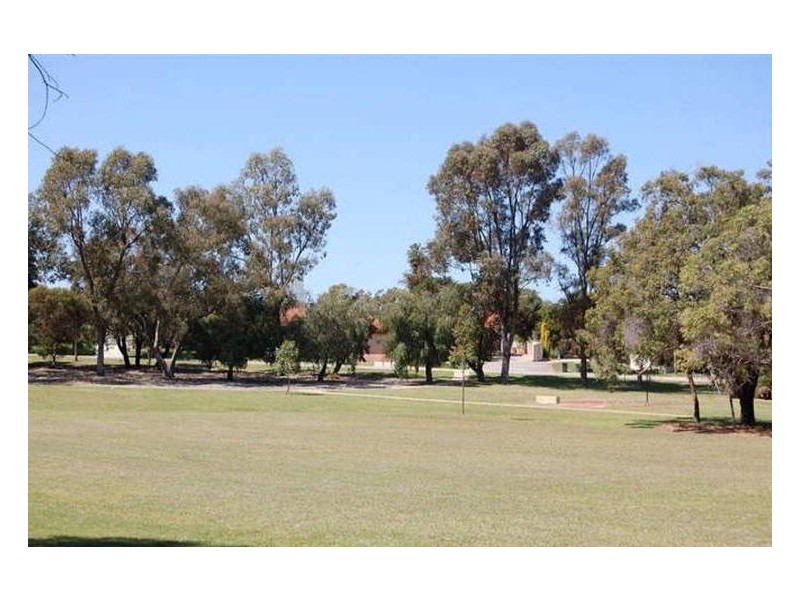 13 Rosalind Way, Coolbellup WA 6163