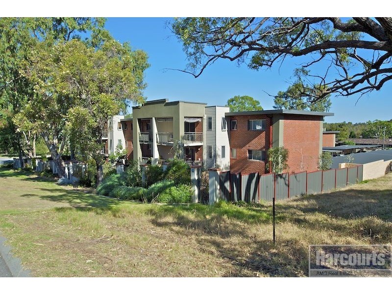 13 Rosalind Way, Coolbellup WA 6163