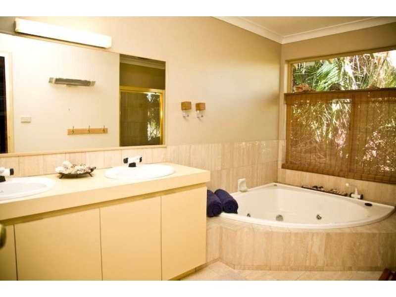 1 Shelton Loop, Leeming WA 6149