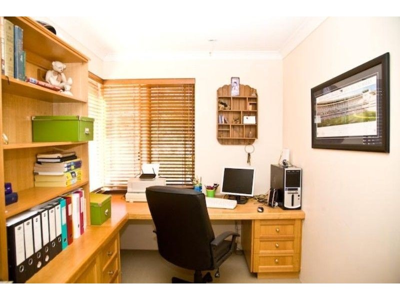 1 Shelton Loop, Leeming WA 6149