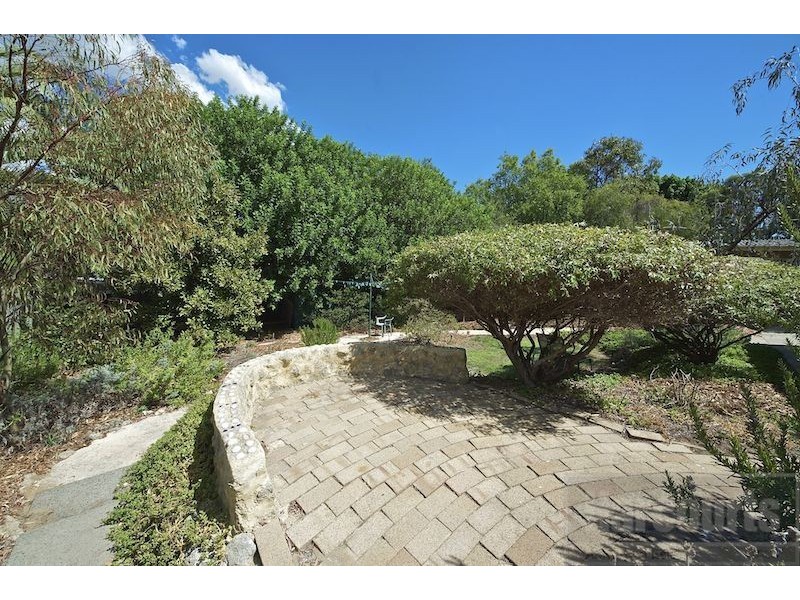 70 Davy Street, Booragoon WA 6154