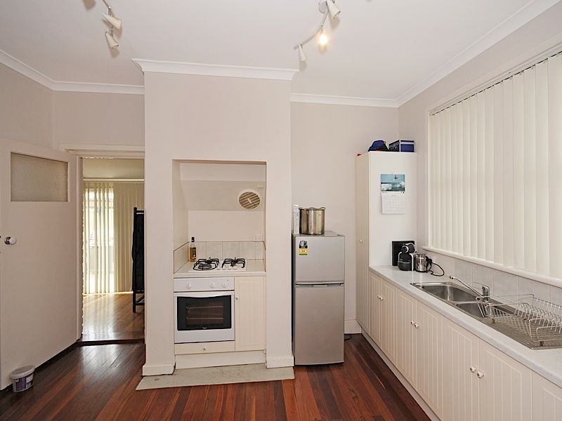 49a Pembroke Street, Bicton WA 6157
