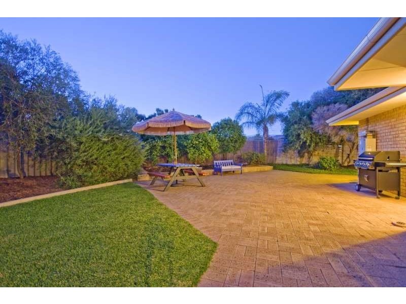 1/165 Holland Street, Fremantle WA 6160