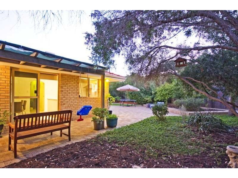 1/165 Holland Street, Fremantle WA 6160