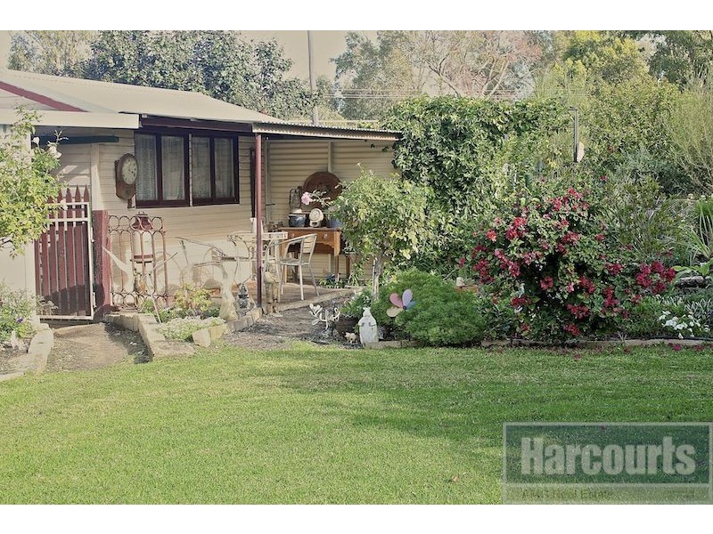 2 Wells Street, Gingin WA 6503