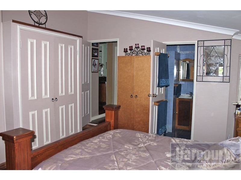 2 Wells Street, Gingin WA 6503