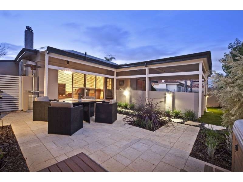 12 Bricknell Road, Attadale WA 6156