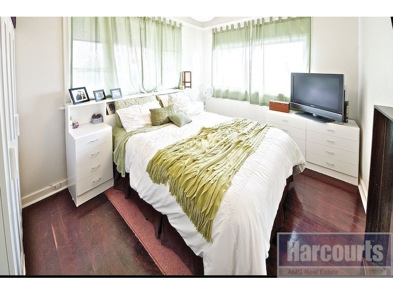 39 Zenobia Street, Palmyra WA 6157