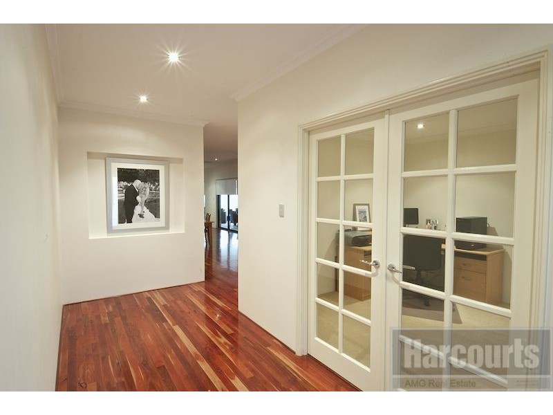 3 Solace Gardens, Atwell WA 6164