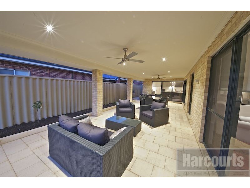3 Solace Gardens, Atwell WA 6164