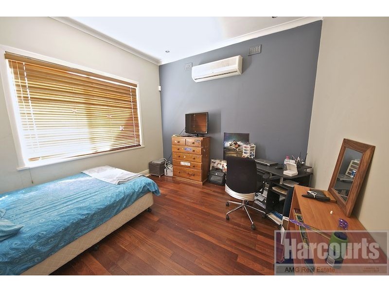 15 Waddell Road, Palmyra WA 6157