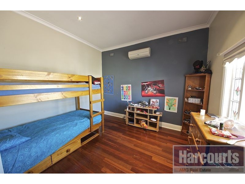 15 Waddell Road, Palmyra WA 6157