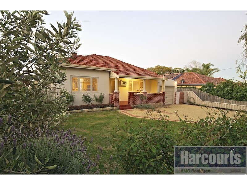 77 Kitchener Road, Melville WA 6156