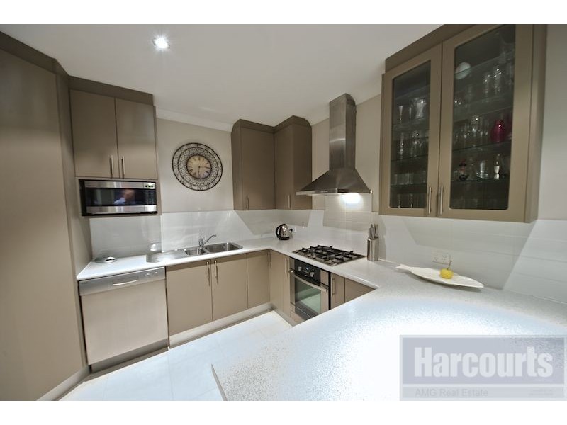 77 Kitchener Road, Melville WA 6156