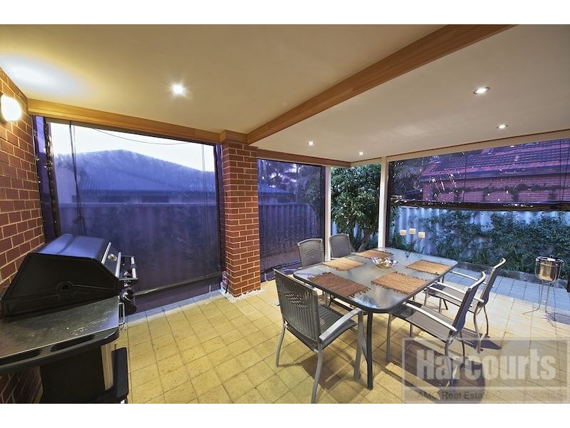 77 Kitchener Road, Melville WA 6156