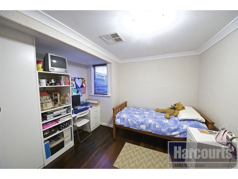 77 Kitchener Road, Melville WA 6156