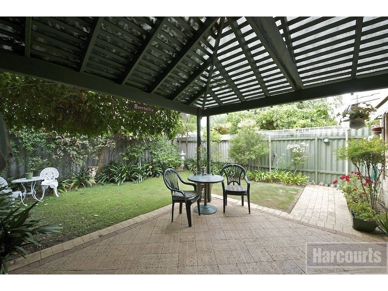 6 Crandon Street, Fremantle WA 6160