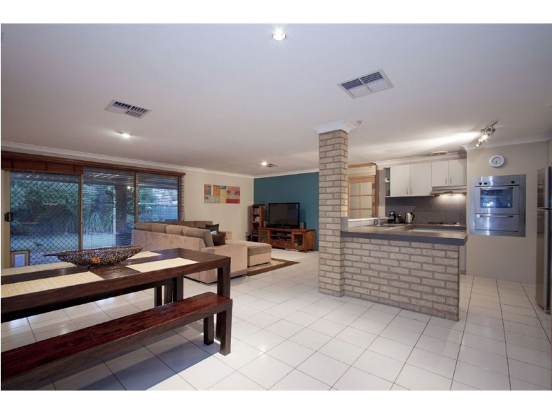 11 Corn Way, Bibra Lake WA 6163