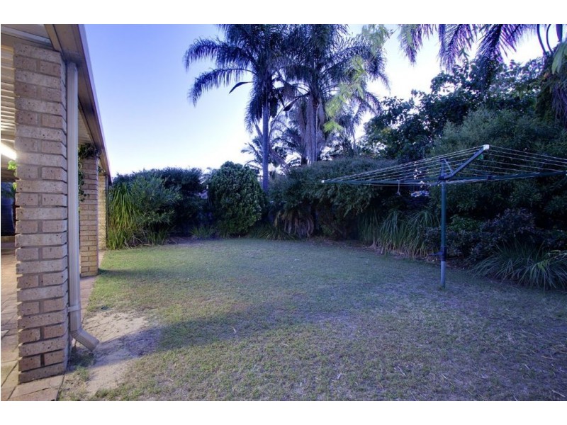 11 Corn Way, Bibra Lake WA 6163