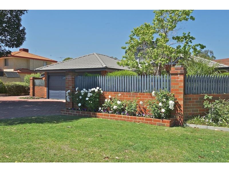 1/188 Kitchener Road, Booragoon WA 6154