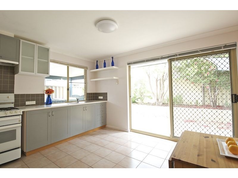 2/166 Forrest Street, Fremantle WA 6160