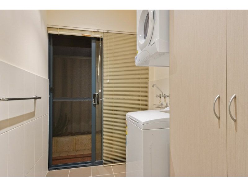 15b Coleman Crescent, Melville WA 6156