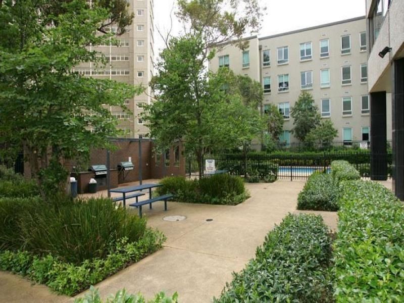 1806/570 Lygon Street, Carlton VIC 3053