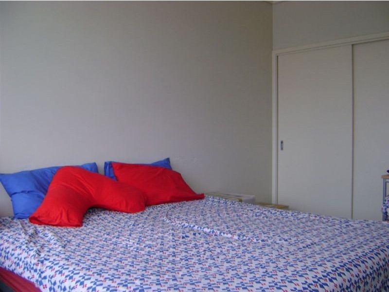 1806/570 Lygon Street, Carlton VIC 3053