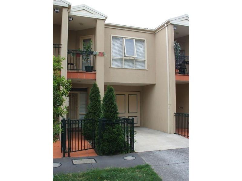 16 Elesbury Avenue, Brunswick East VIC 3057