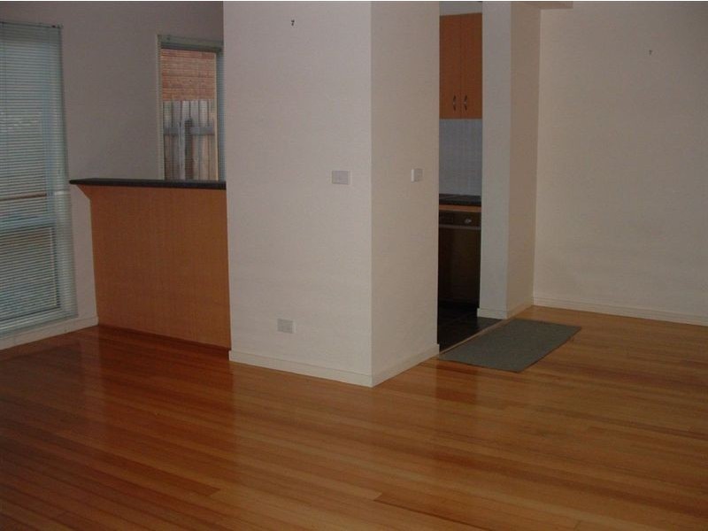 2/218 Glenlyon Road, Brunswick East VIC 3057