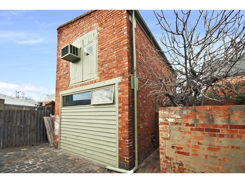 Rear/100 Station Street, Carlton VIC 3053