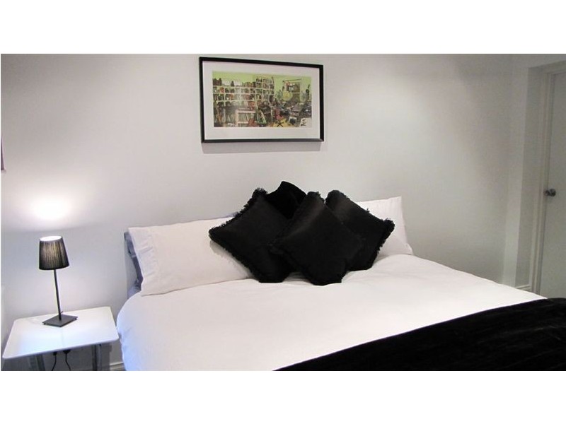 1/21 Jackson Street, St Kilda VIC 3182