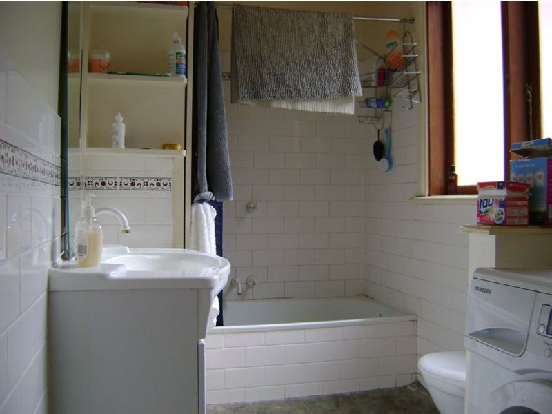 106 Curtain Street, Carlton North VIC 3054