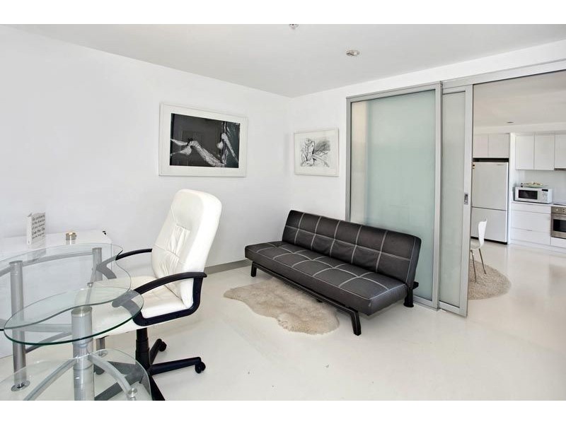 303/2 Rouse Street, Port Melbourne VIC 3207