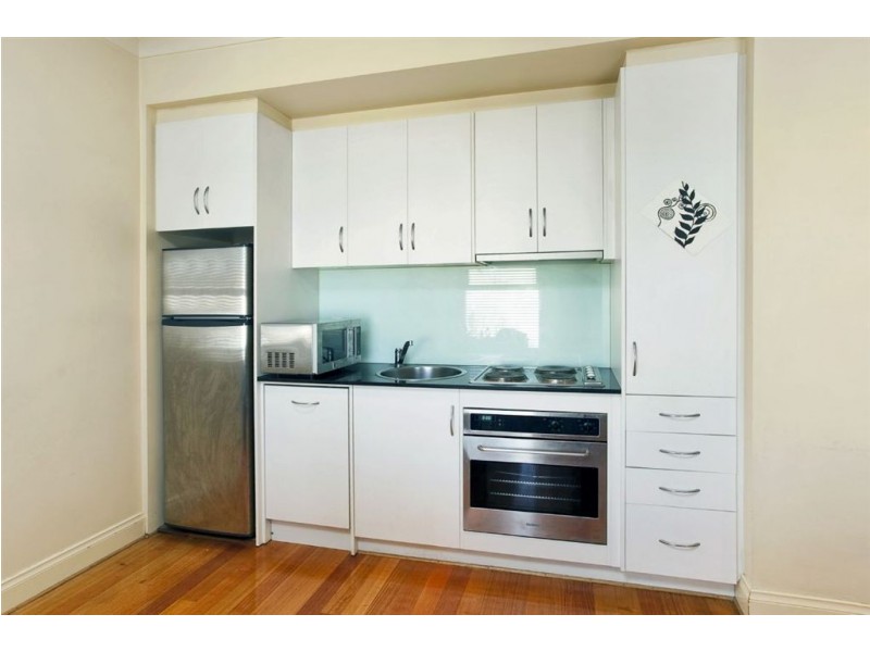 6/130 Queensberry Street, Carlton VIC 3053