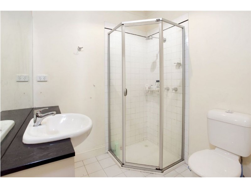 6/130 Queensberry Street, Carlton VIC 3053