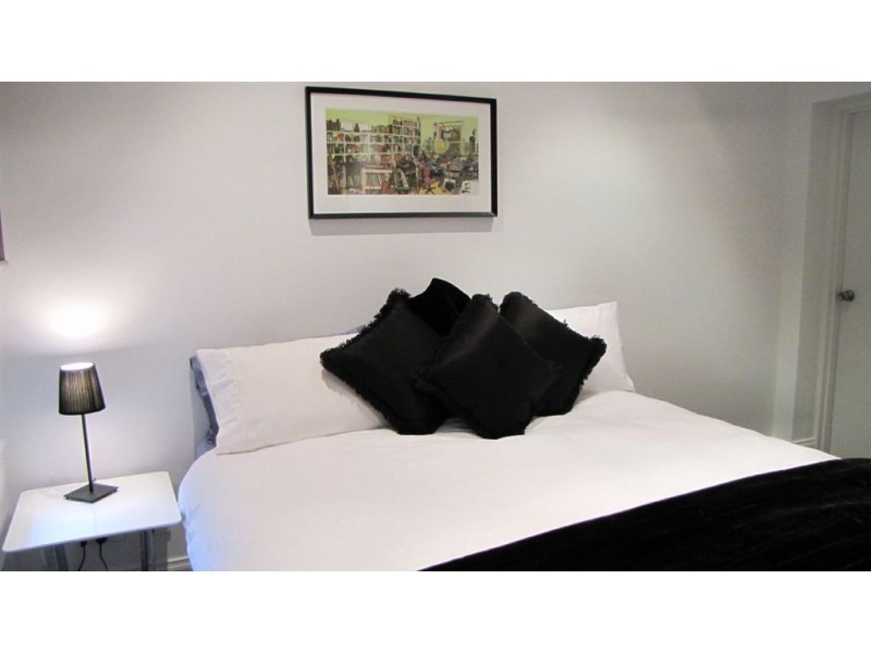 1/21 Jackson Street, St Kilda VIC 3182