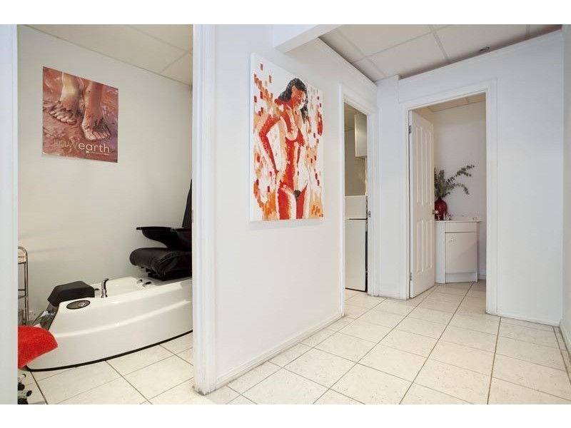 Beauty Salon, Carlton VIC 3053