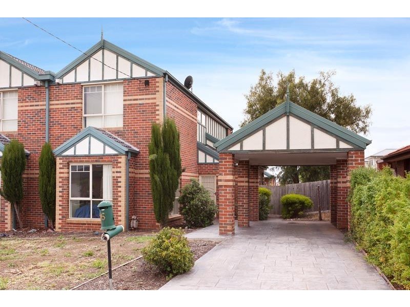 16 Normanby Street, Sydenham VIC 3037